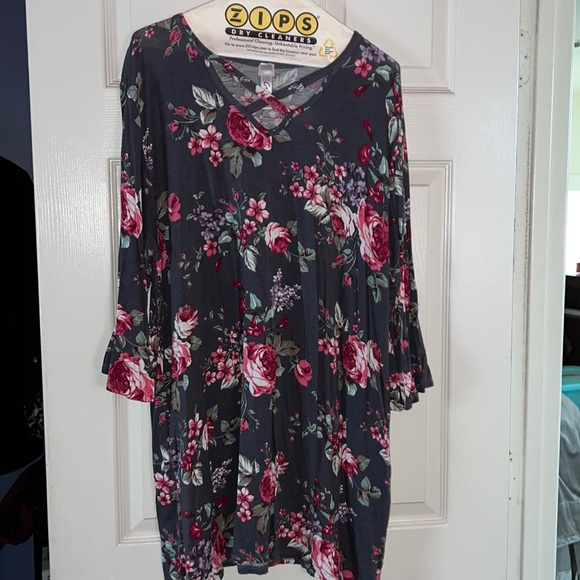Crepas X Cross Floral Blouse - Picture 1 of 4
